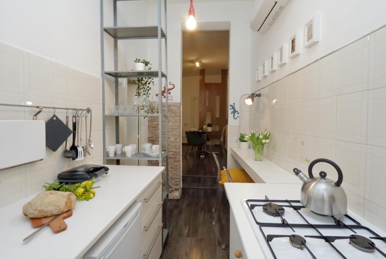 Urbana Apartment Rom Exteriör bild